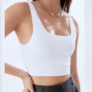 Aritzia Cropped Knit Tank Top